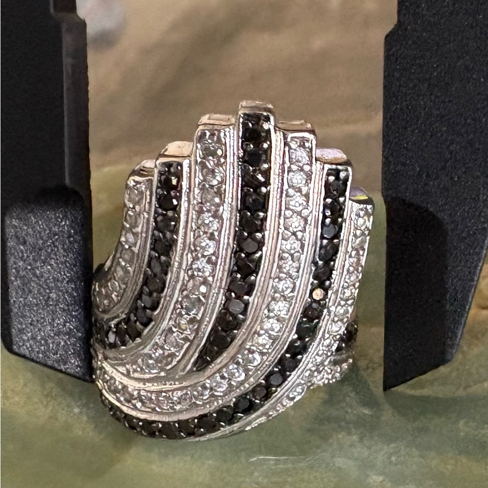LARGE GENUINE Diamond Art Deco Ring White Black Diamonds Sz 7 925 Sterling S